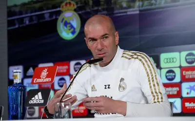 Zidane defende Marcelo de críticas no Real Madrid: 